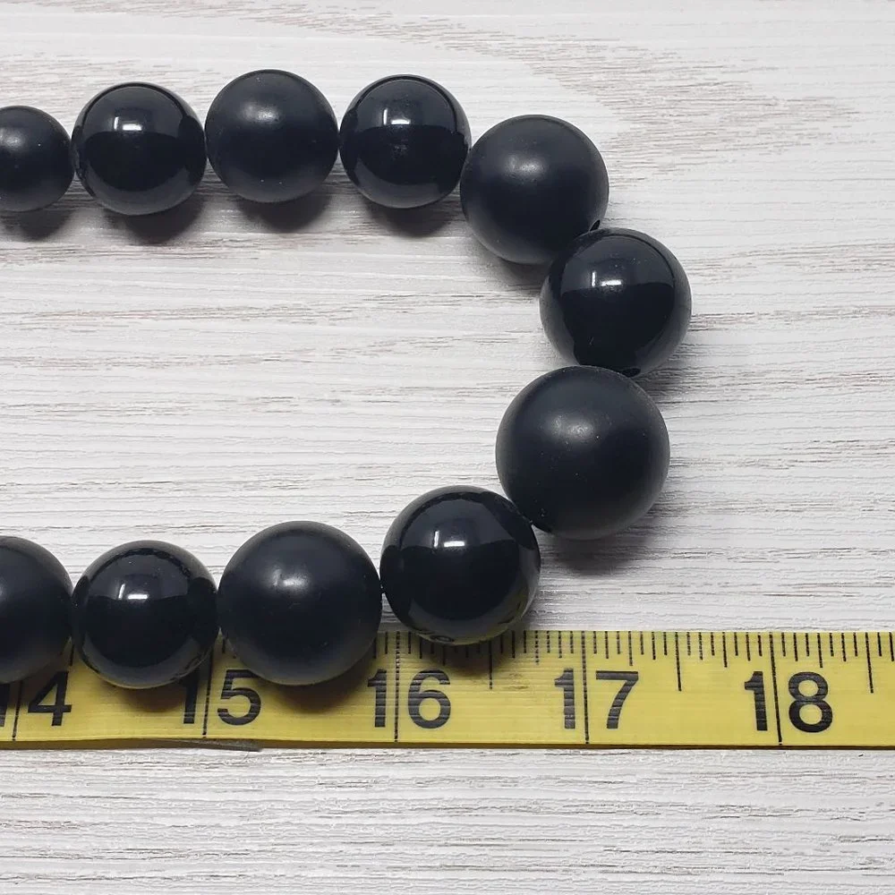 Black Graduated Bead Long Chunky Necklace Vintage